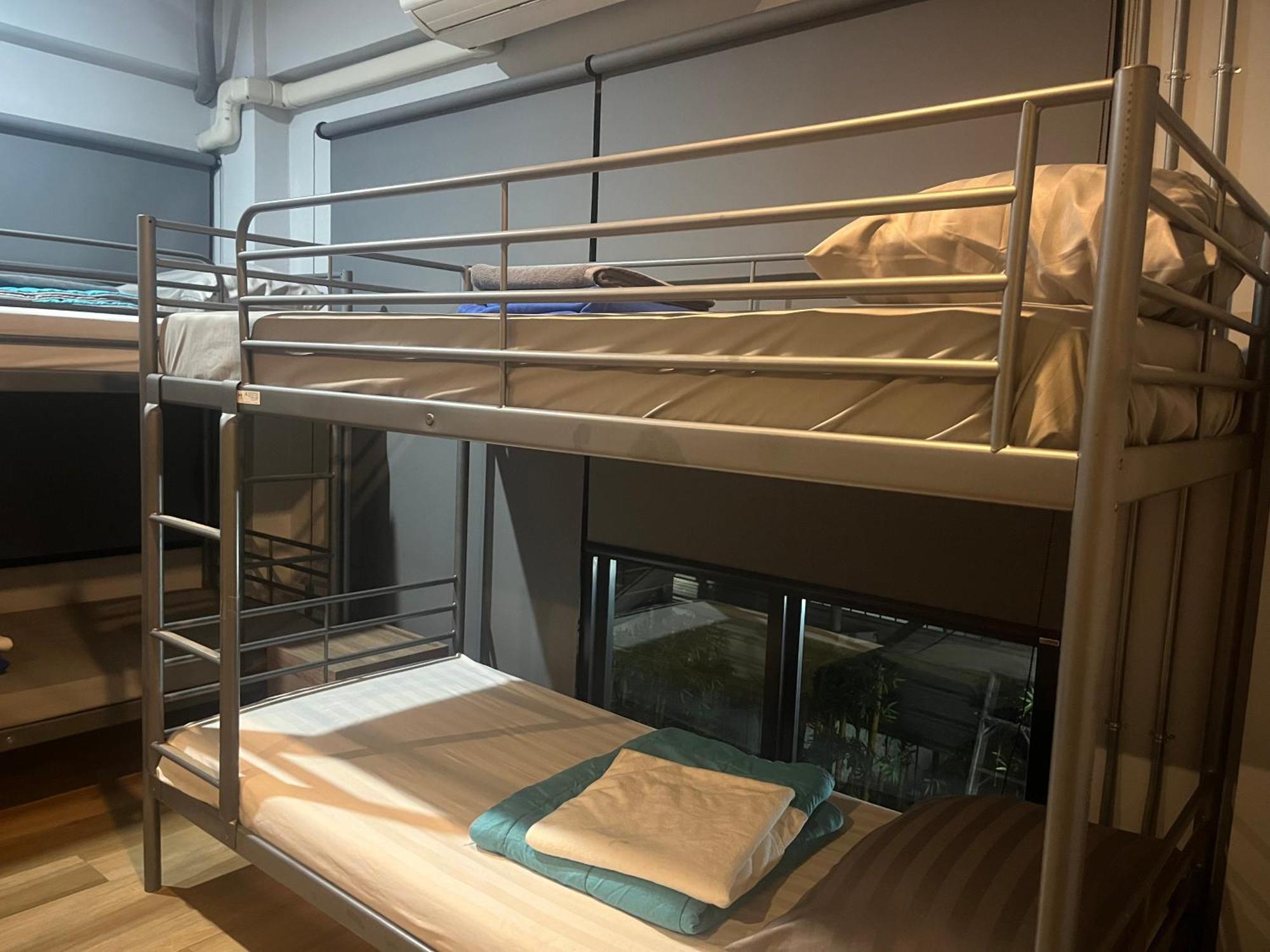 Bangkok Silom Chat Box Hostel Екстер'єр фото