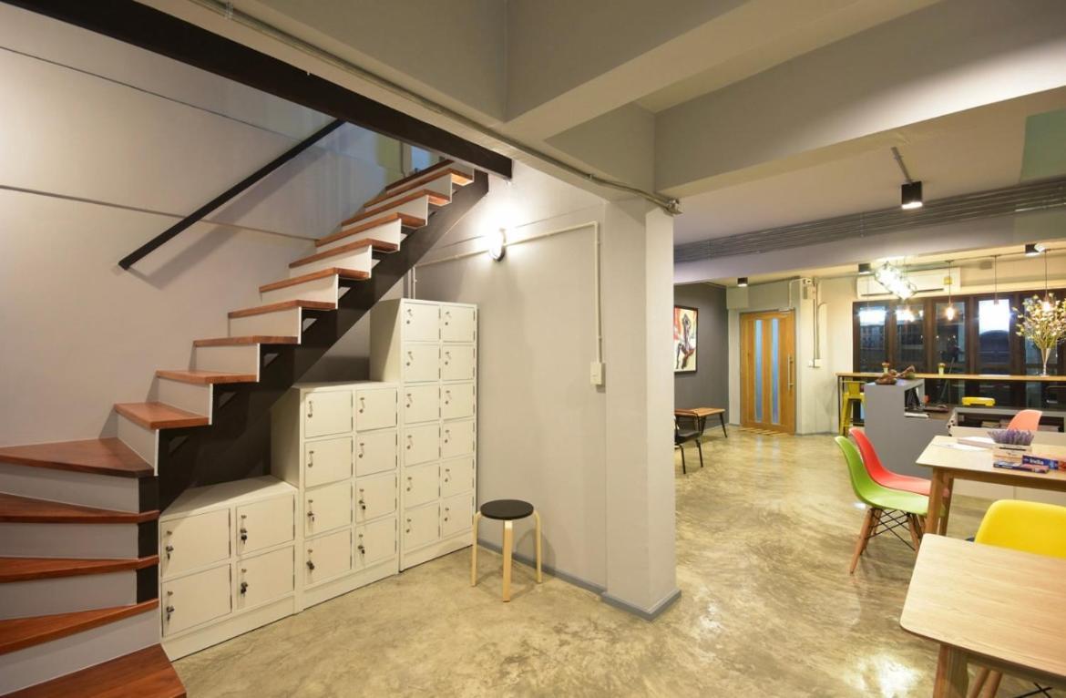 Bangkok Silom Chat Box Hostel Екстер'єр фото