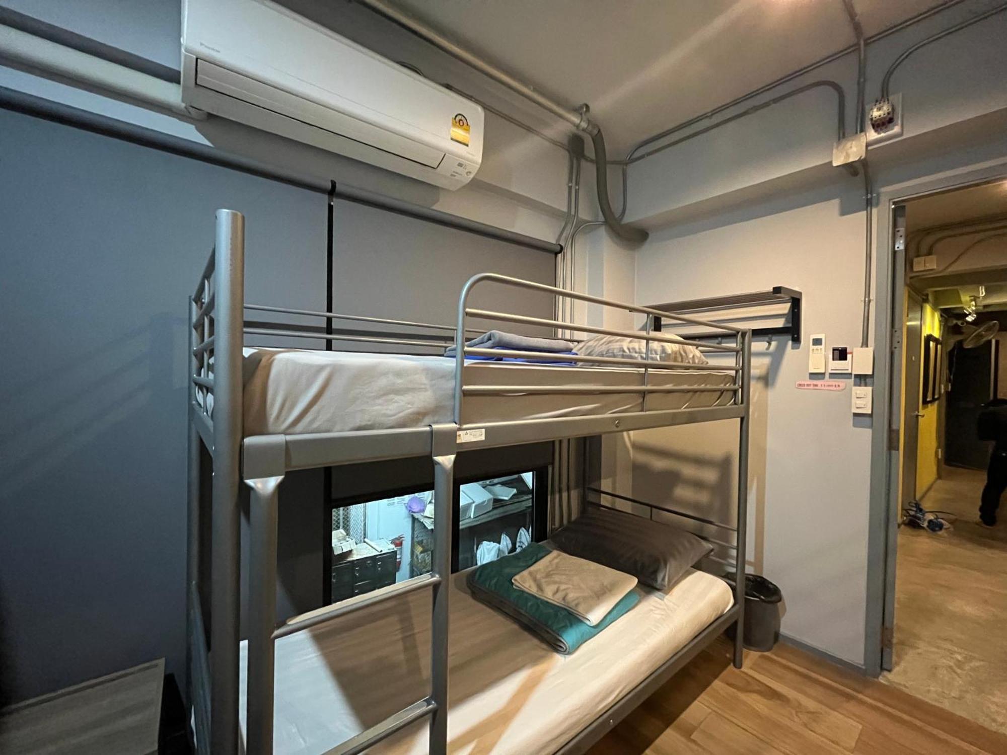 Bangkok Silom Chat Box Hostel Екстер'єр фото