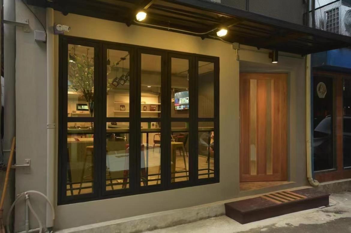 Bangkok Silom Chat Box Hostel Екстер'єр фото