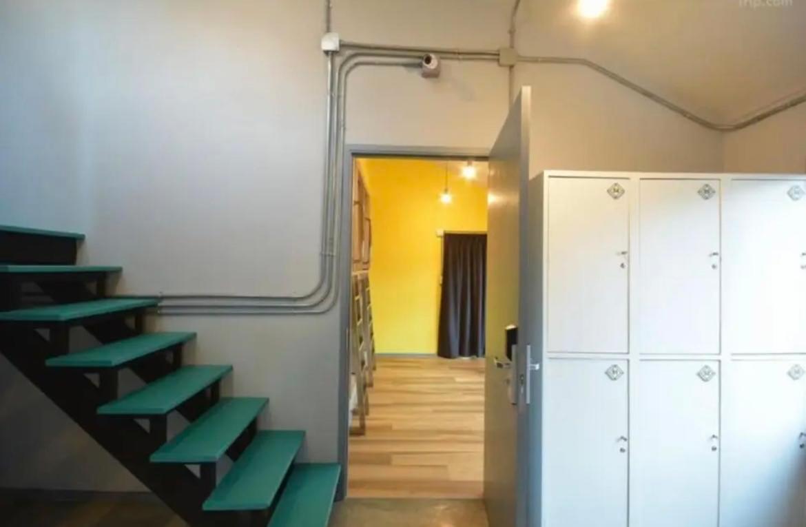 Bangkok Silom Chat Box Hostel Екстер'єр фото