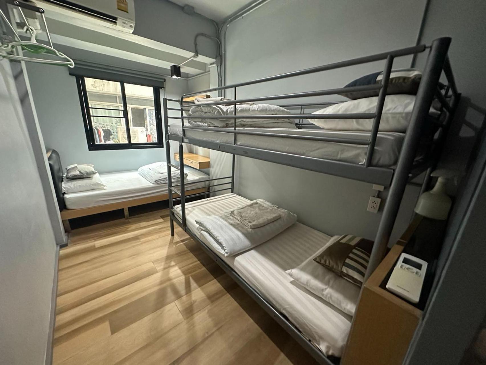 Bangkok Silom Chat Box Hostel Екстер'єр фото