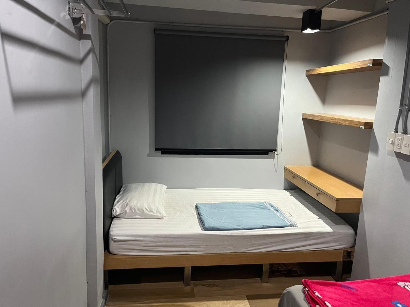 Bangkok Silom Chat Box Hostel Екстер'єр фото