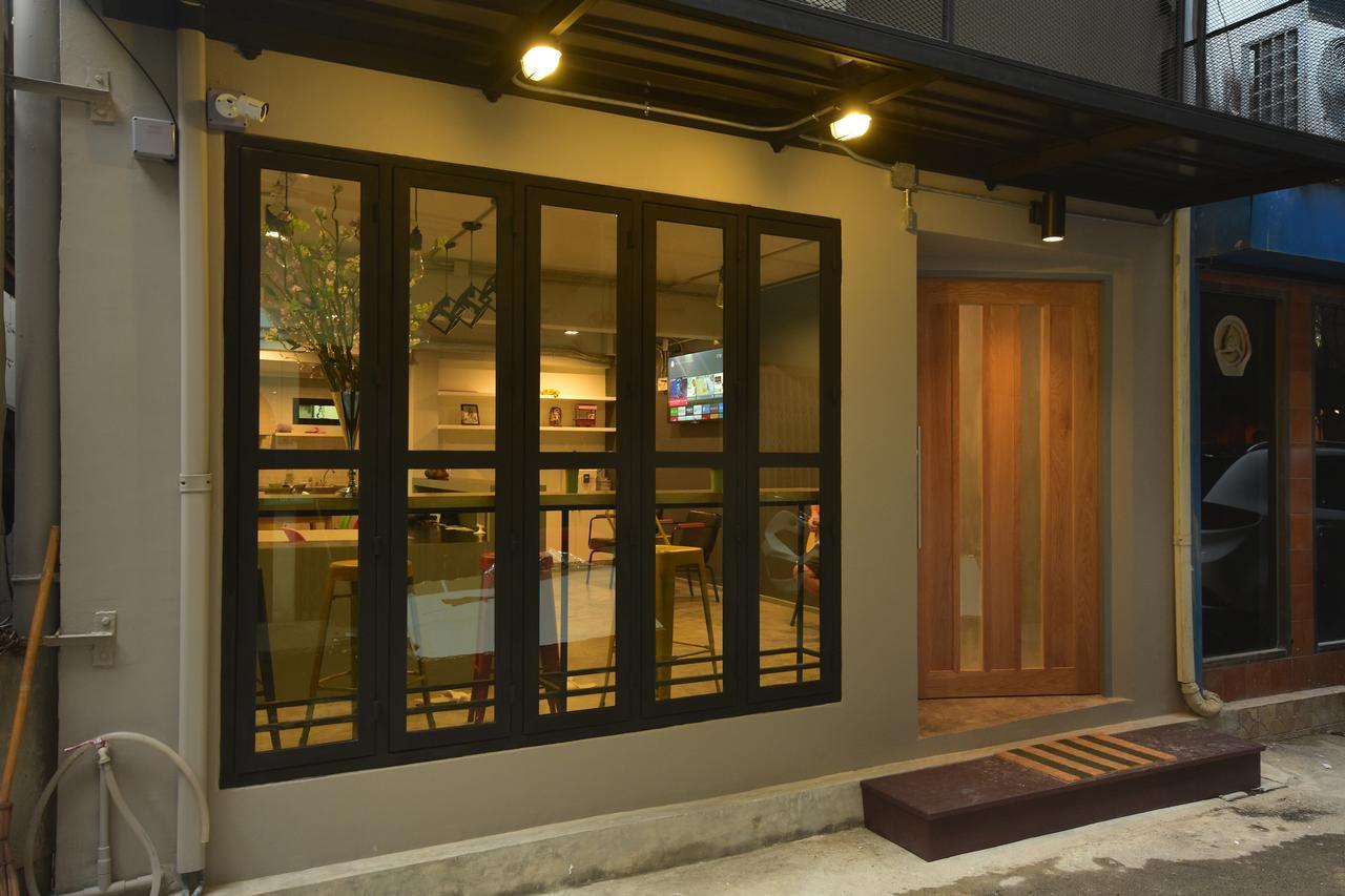 Bangkok Silom Chat Box Hostel Екстер'єр фото
